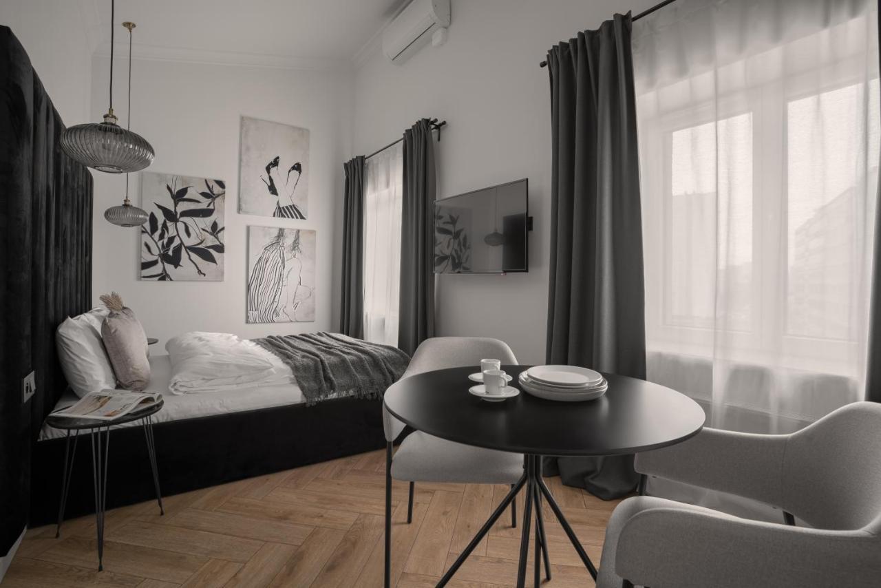 Apartio Rooms Катовице Екстериор снимка