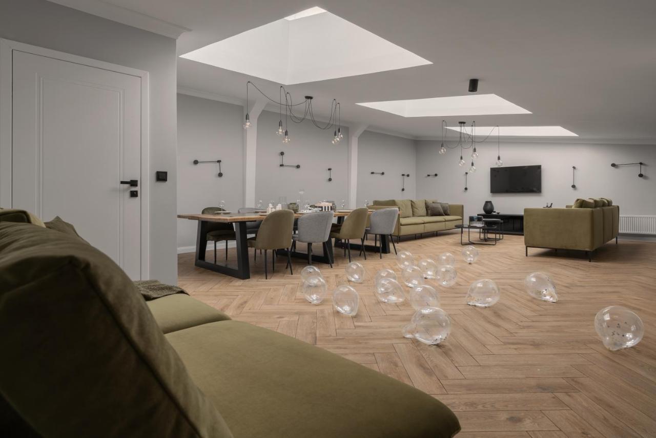 Apartio Rooms Катовице Екстериор снимка